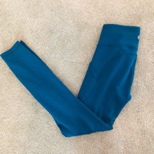 ✨ Lululemon Invigorate HR Tight 25” In Capri Blue